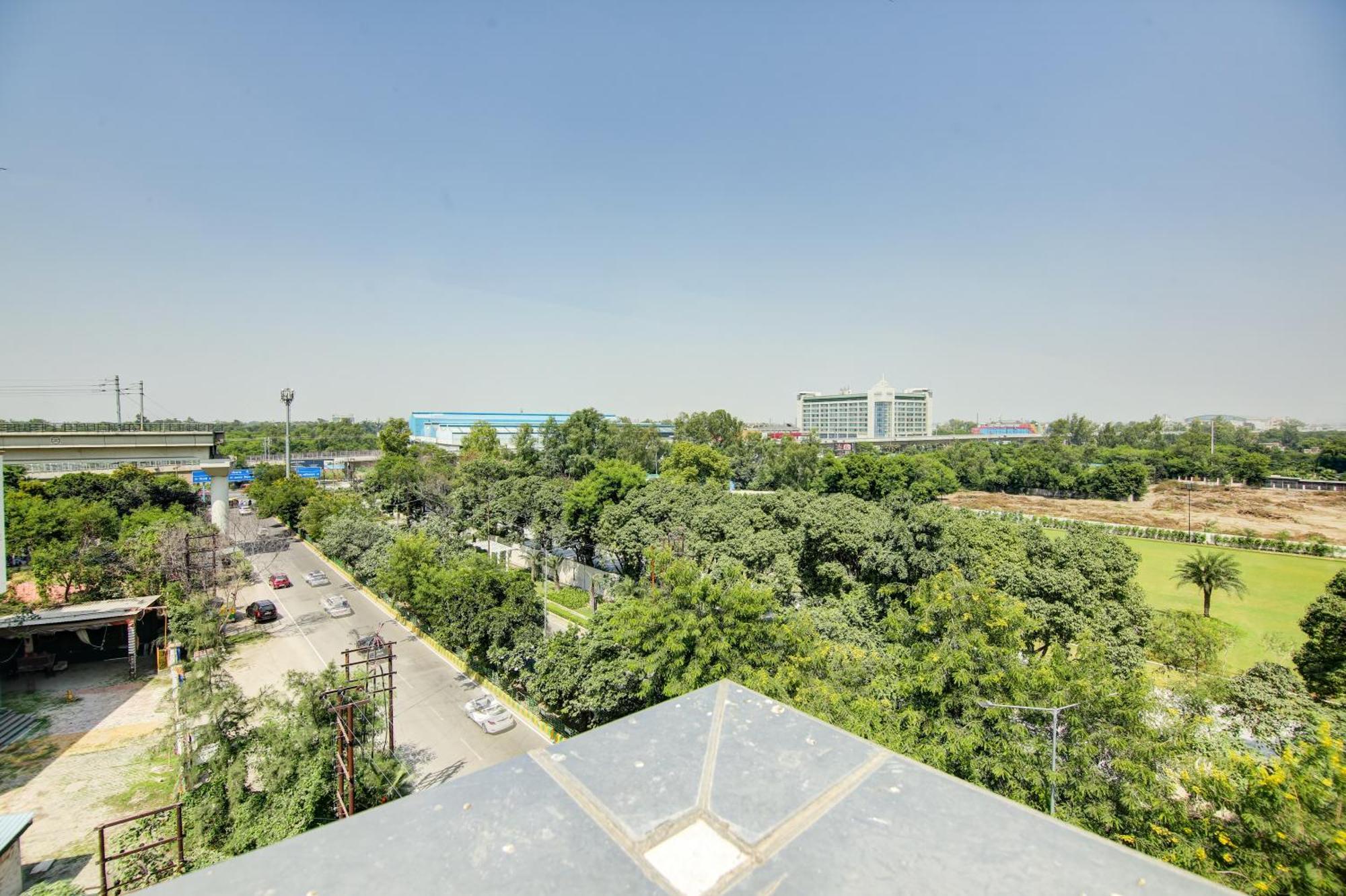 Hotel The Emporio Grand Near Vaishali Metro Station Ghaziabád Exteriér fotografie