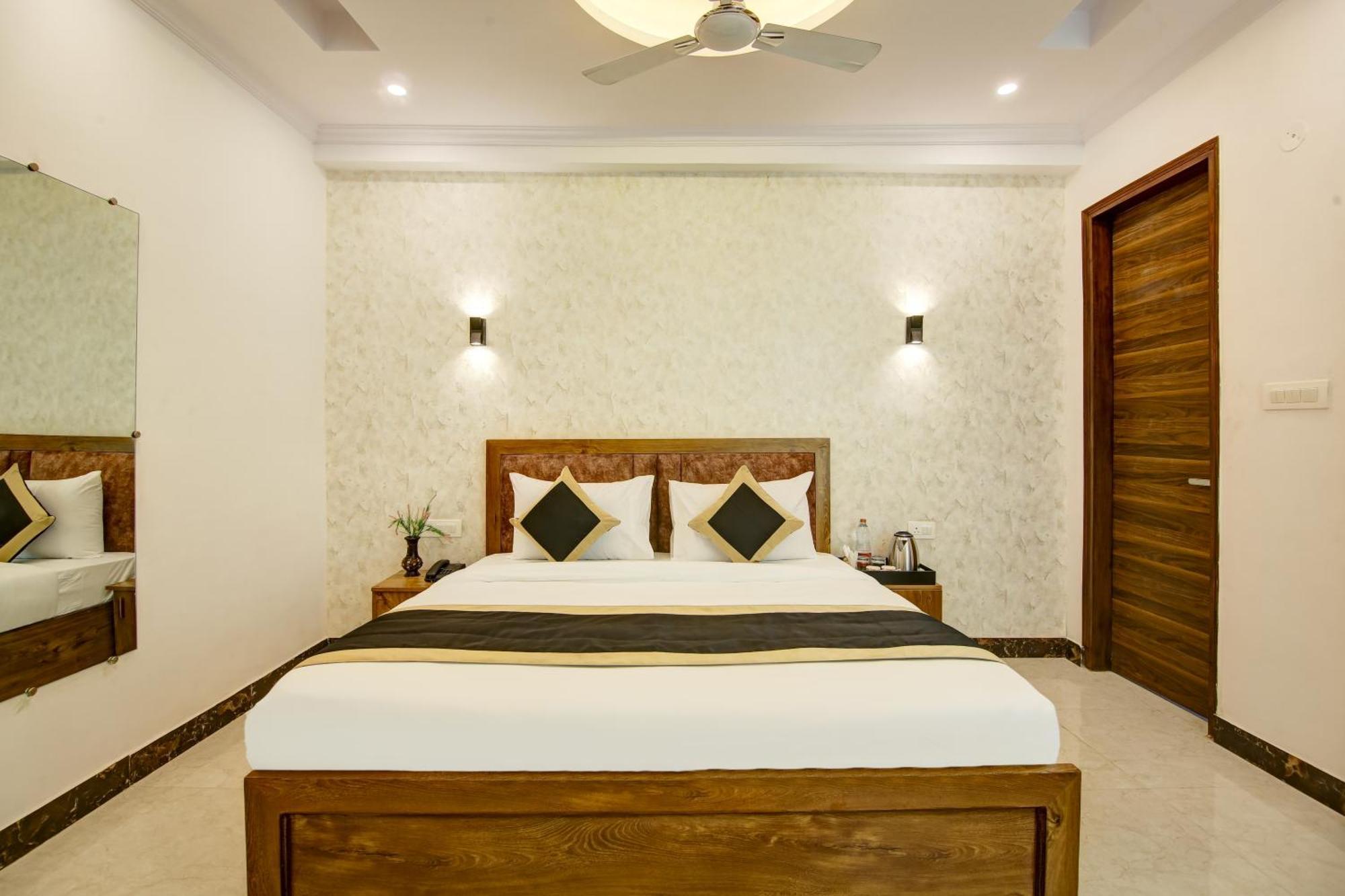 Hotel The Emporio Grand Near Vaishali Metro Station Ghaziabád Exteriér fotografie