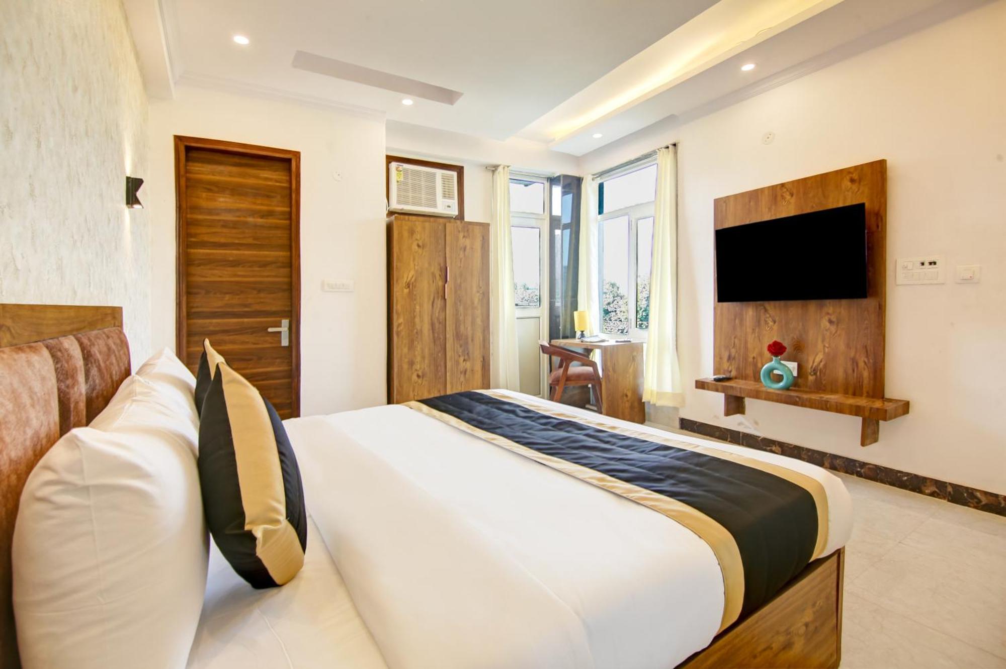 Hotel The Emporio Grand Near Vaishali Metro Station Ghaziabád Exteriér fotografie