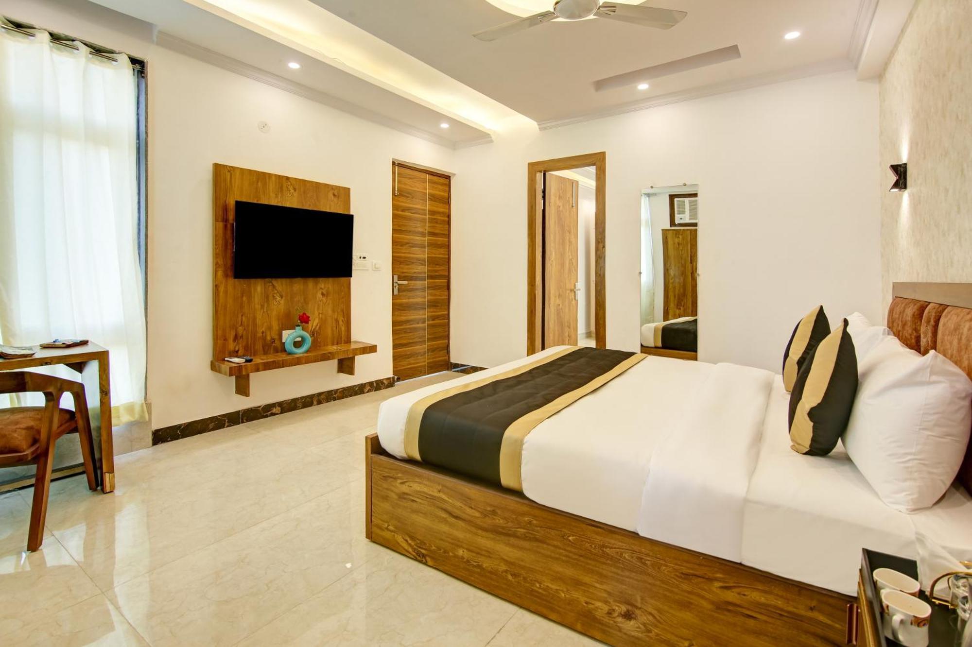 Hotel The Emporio Grand Near Vaishali Metro Station Ghaziabád Exteriér fotografie